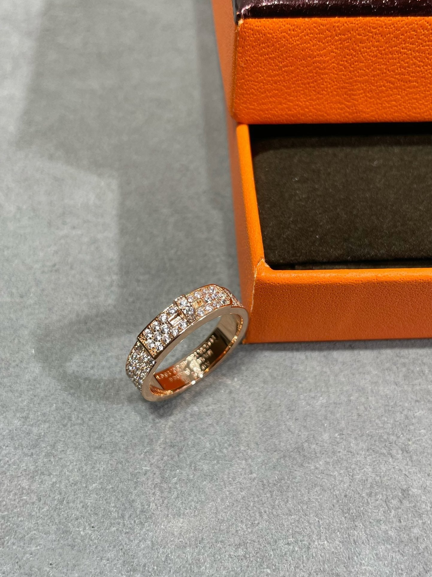 [Radiant Gem]¯KELLY PINK GOLD DIAMOND RING