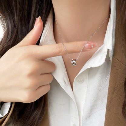 [Radiant Gem]¯BEE MINI PEDANT DIAMOND NECKLACE