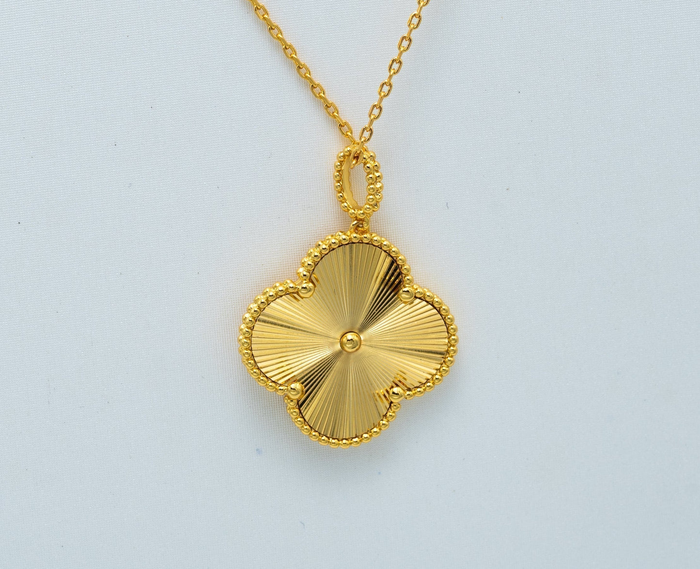 [Radiant Gem]¯CLOVER 25MM PEDANT NECKLACE GOLD