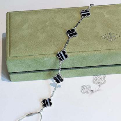 [Radiant Gem]¯CLOVER 5 MOTIF VEINED ONYX BRACELET SILVER