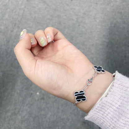 [Radiant Gem]¯CLOVER 5 MOTIF VEINED ONYX BRACELET SILVER