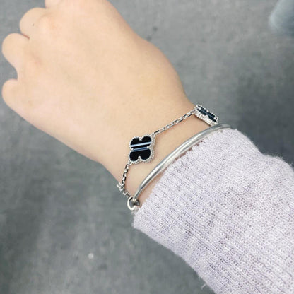 [Radiant Gem]¯CLOVER 5 MOTIF VEINED ONYX BRACELET SILVER