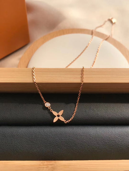 [Radiant Gem]¯BLOSSOM PENDANT PINK GOLD AND DIAMOND