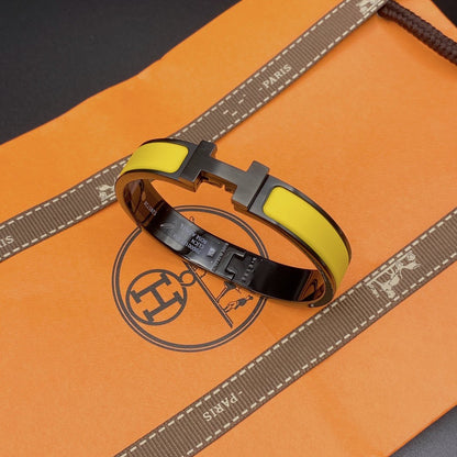 [Radiant Gem]¯CLIC HM SO BLACK YELLOW BRACELET