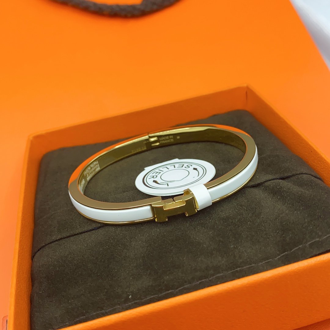 [Radiant Gem]¯CLASSIC HM CLIC WHITE 8MM ENAMEL BRACELET