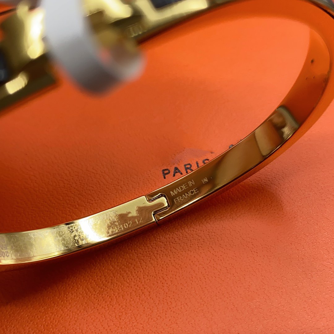 [Radiant Gem]¯CLASSIC HM CLIC BLACK 8MM ENAMEL BRACELET