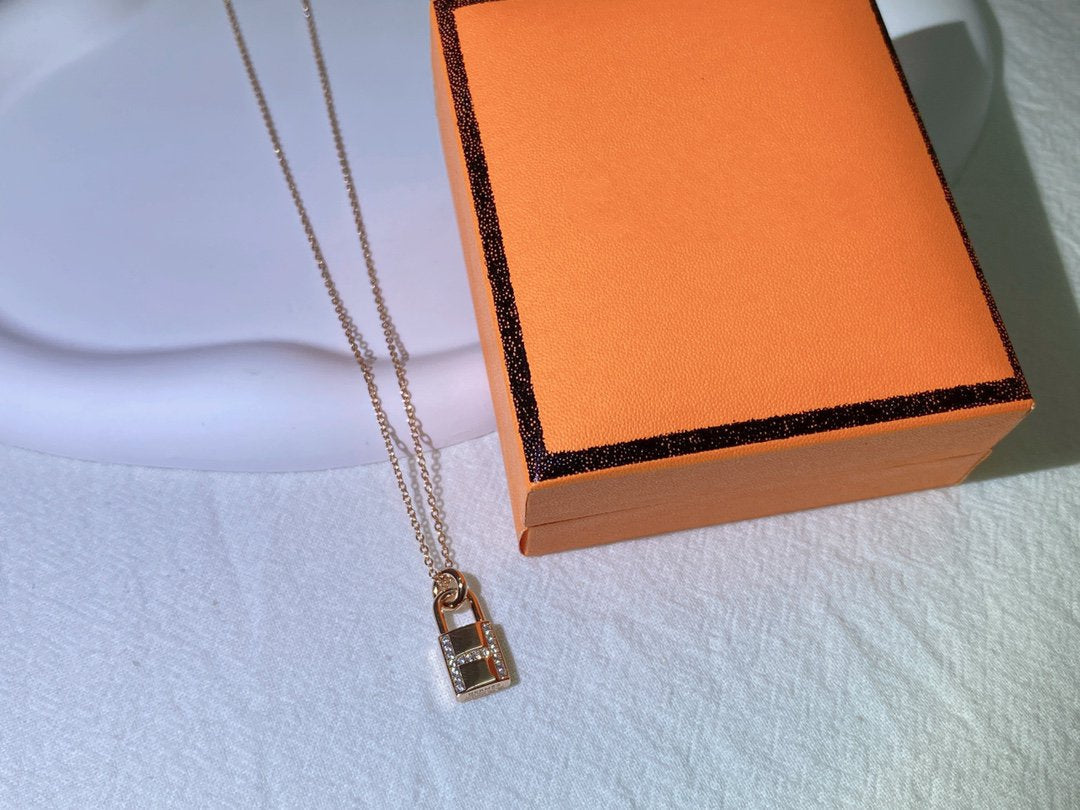 [Radiant Gem]¯HM ADVANCED NICHE LOCK HEAD NECKLACE DIAMONDS