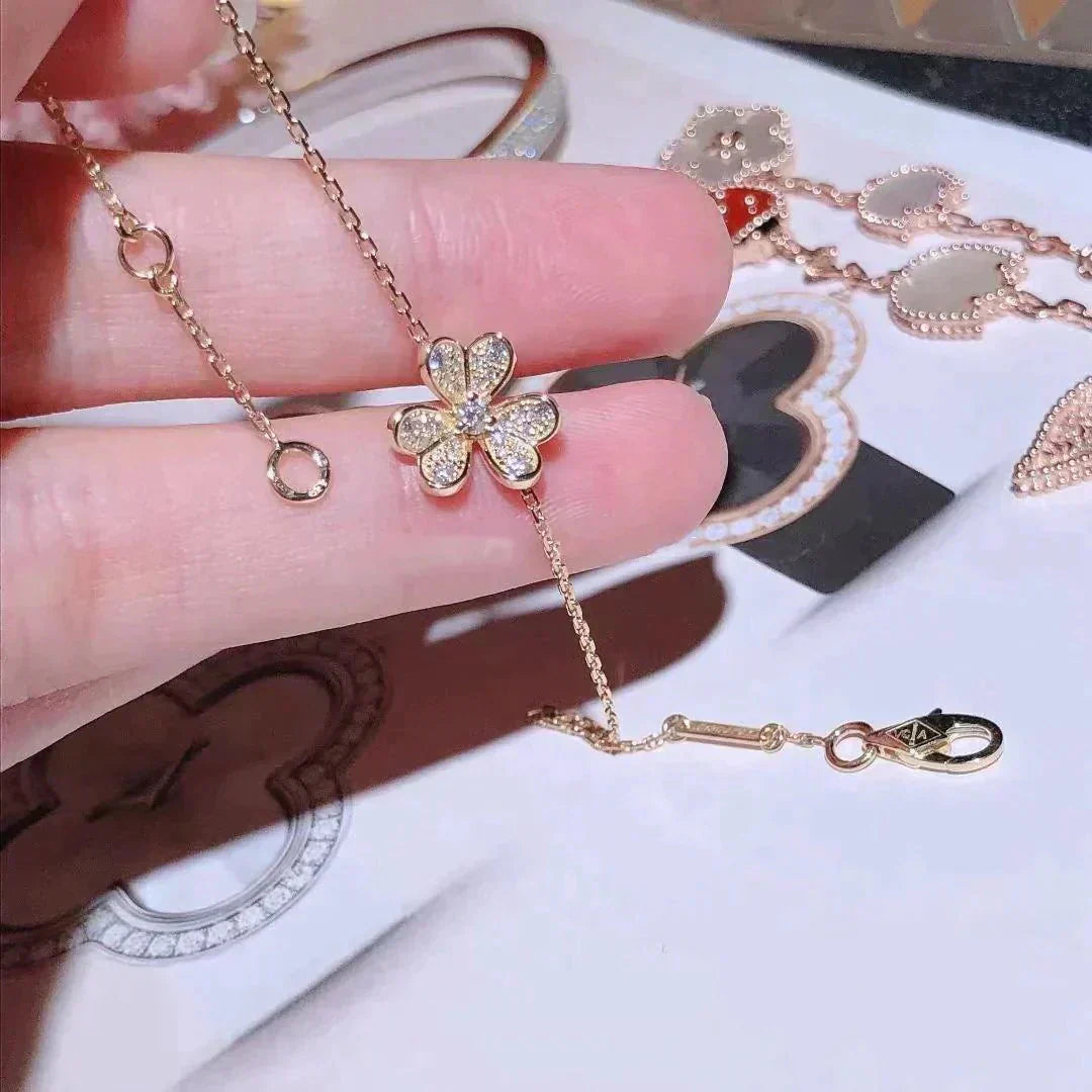 [Radiant Gem]¯FRIVOLE GOLD FLOWER DIAMOND BRACELET