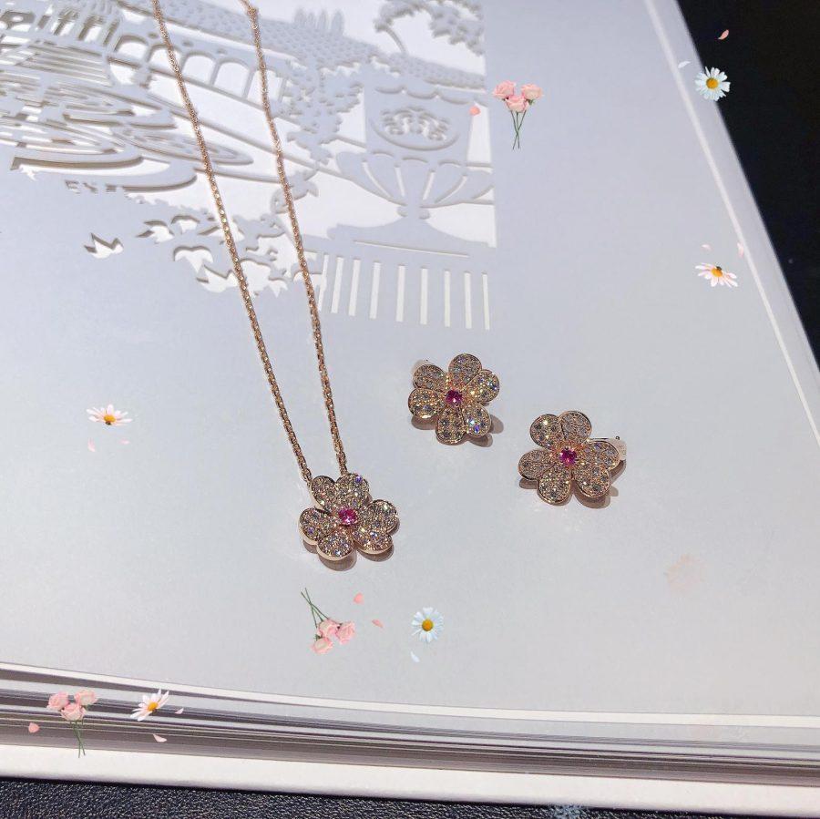 [Radiant Gem]¯FRIVOLE PINK GOLD FLOWER DIAMOND EARRINGS