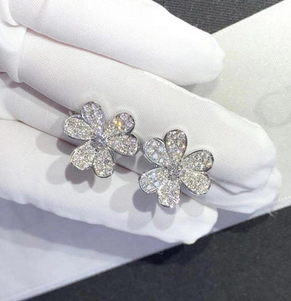 [Radiant Gem]¯FRIVOLE SILVER FLOWER DIAMOND EARRINGS