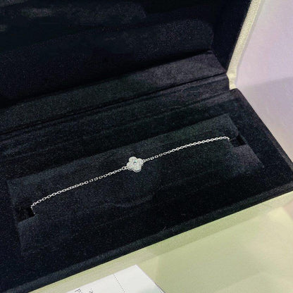 [Radiant Gem]¯CLOVER  SINGLE FLOWER BRACELET SILVER