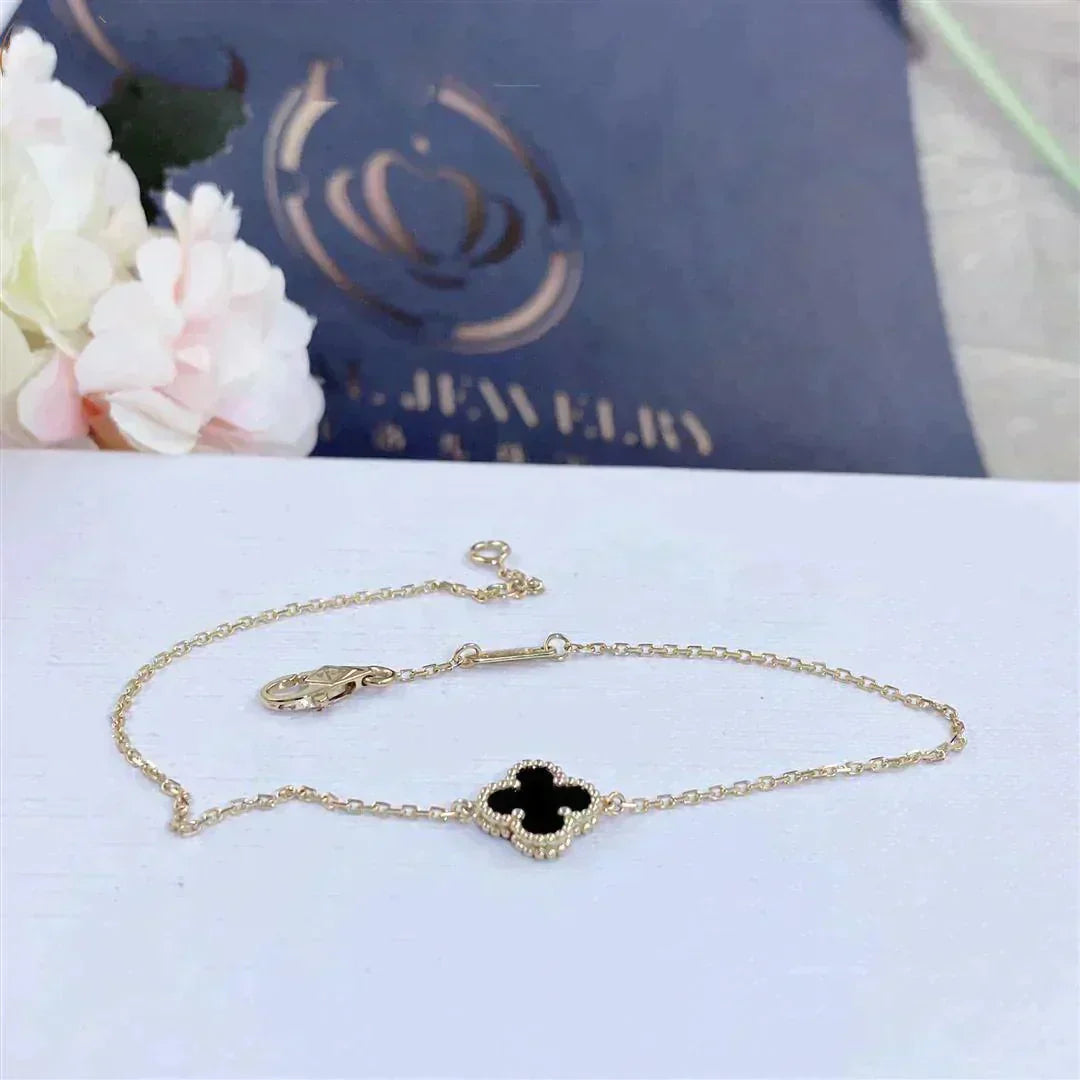 [Radiant Gem]¯CLOVER ONYX SINGLE FLOWER BRACELET