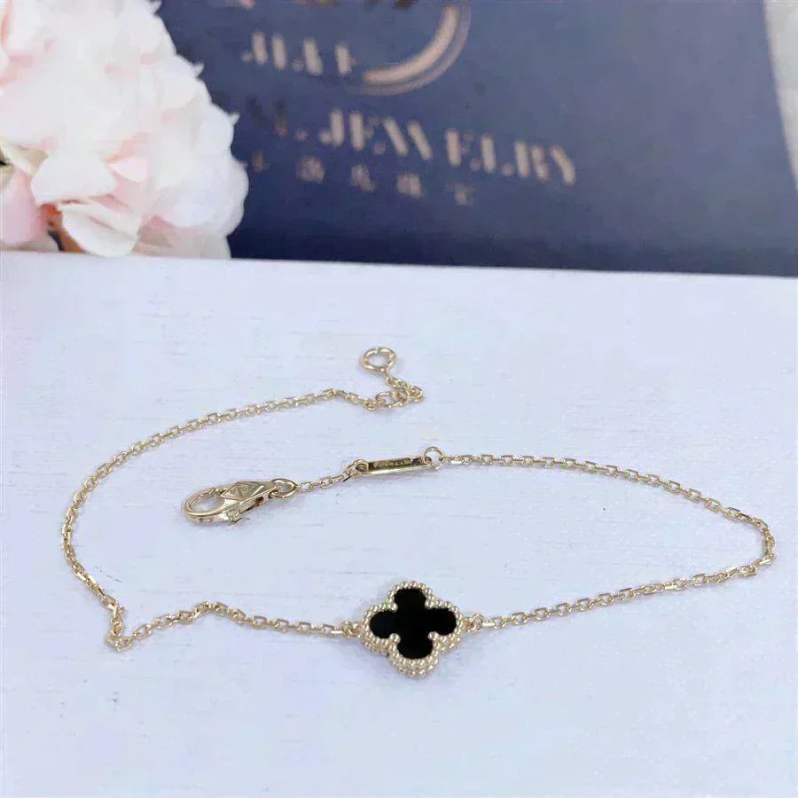 [Radiant Gem]¯CLOVER ONYX SINGLE FLOWER BRACELET