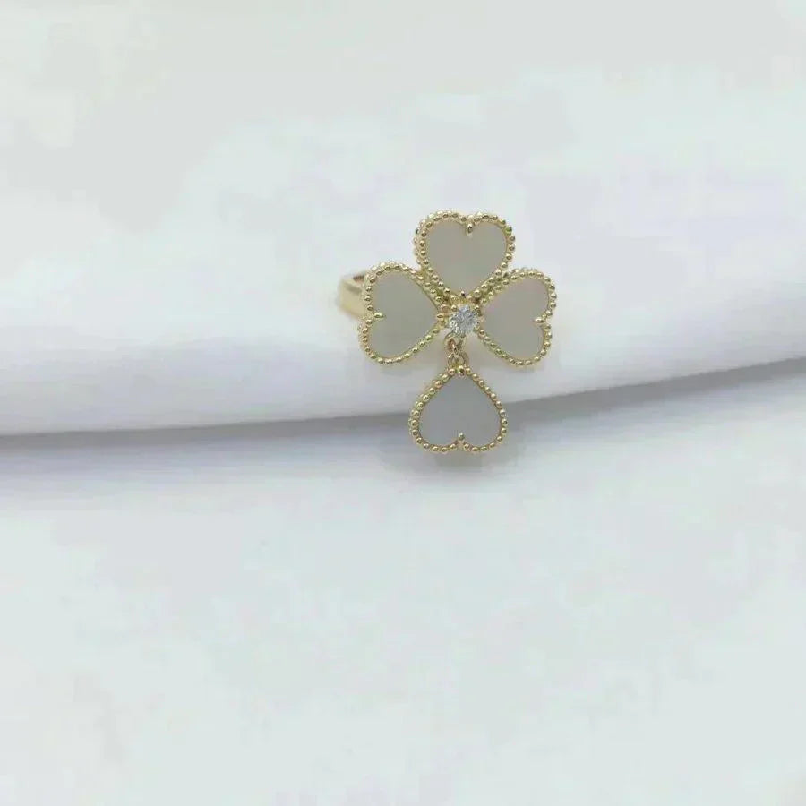 [Radiant Gem]¯SWEET CLOVER WHITE MOP RING