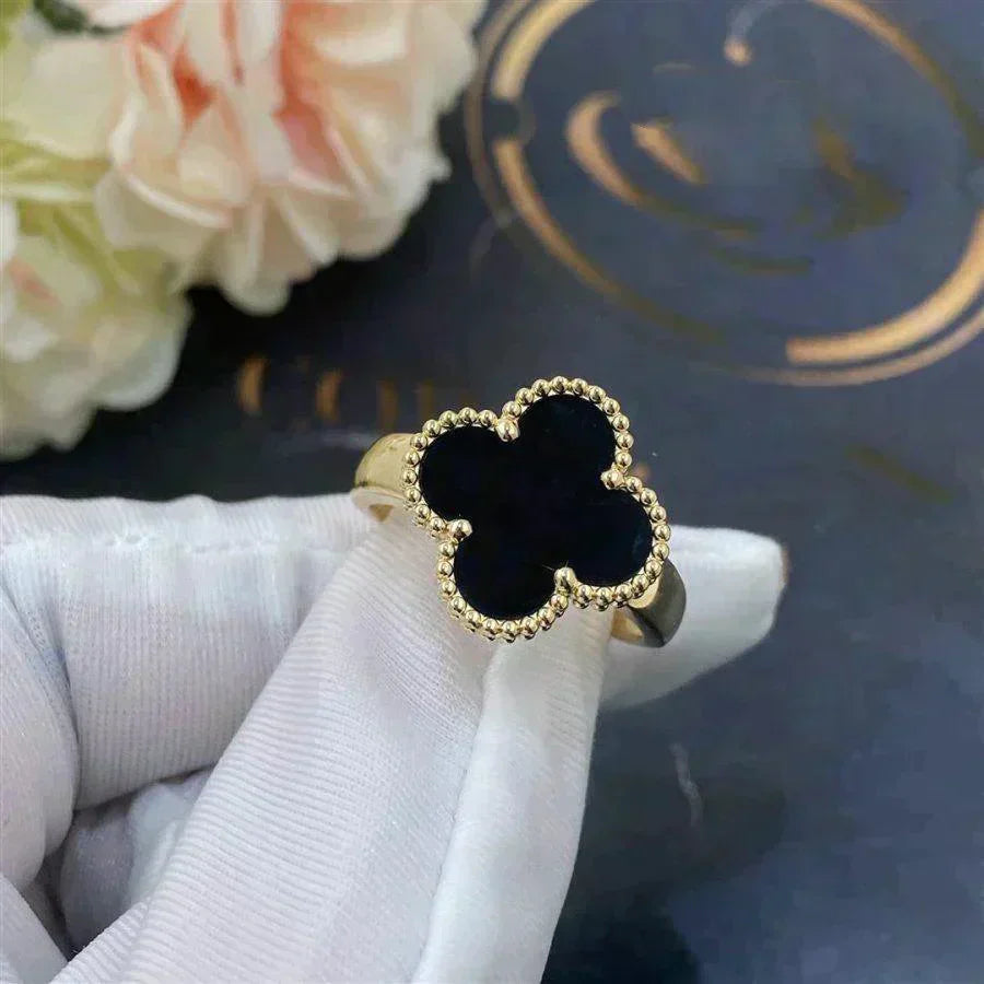 [Radiant Gem]¯CLOVER ONYX RING