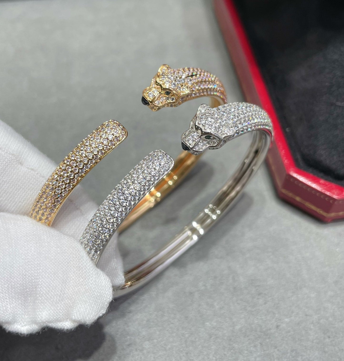 [Radiant Gem]¯PANTHERE FULL DIAMOND OPEN BRACELET